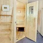 Schoeneben Achental Huette * Wald im Pinzgau